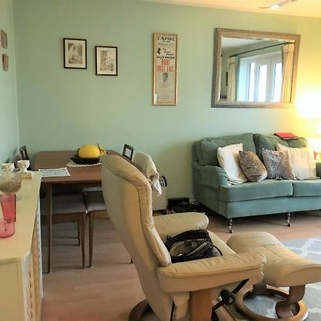 High View B&B Kennington  エクステリア 写真