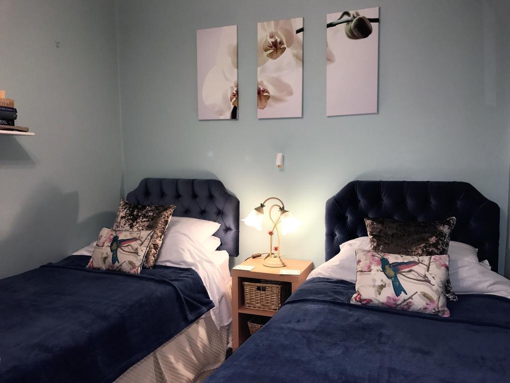 High View B&B Kennington  エクステリア 写真